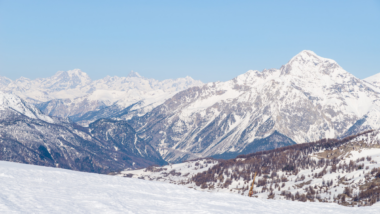 Premières neiges L'hiver arrive en montagne