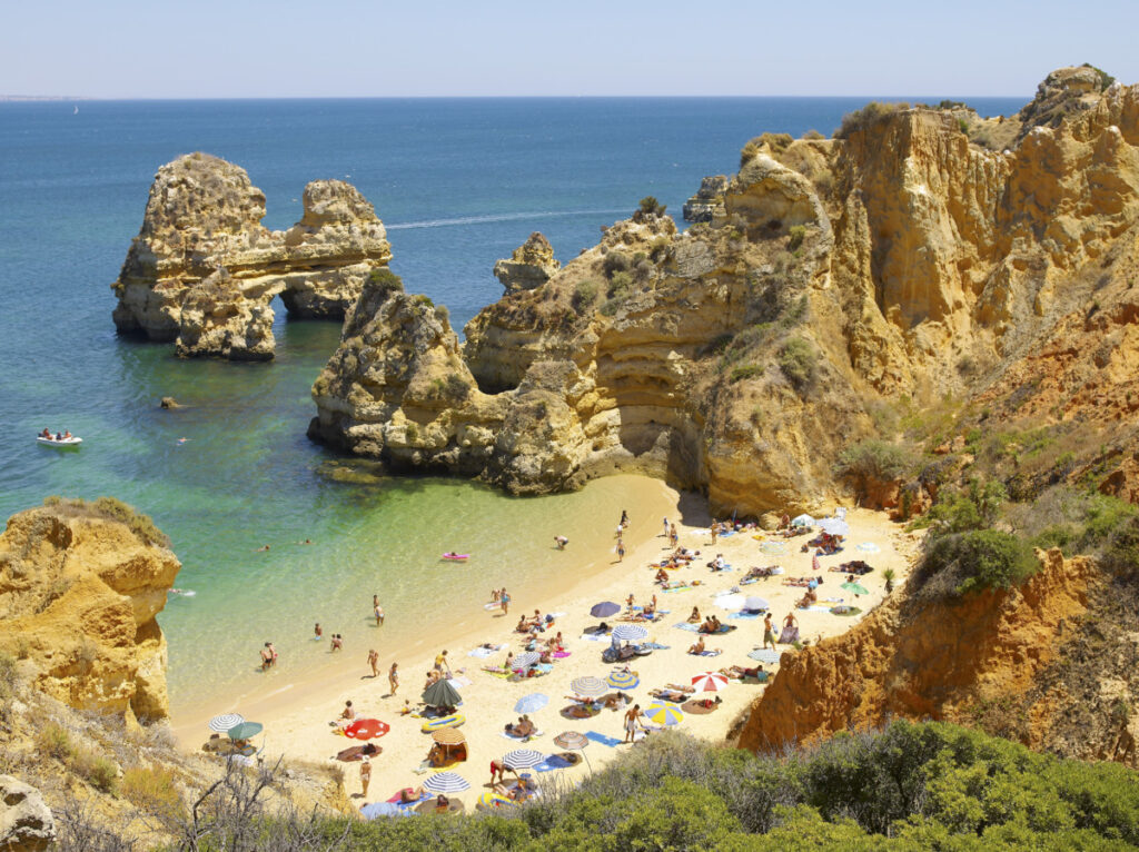 Perle rare du Portugal Quelle est cette plage secrète au sud de Lagos 2