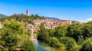 Pour vos vacances d'été, optez pour ce village caché de l'Hérault !