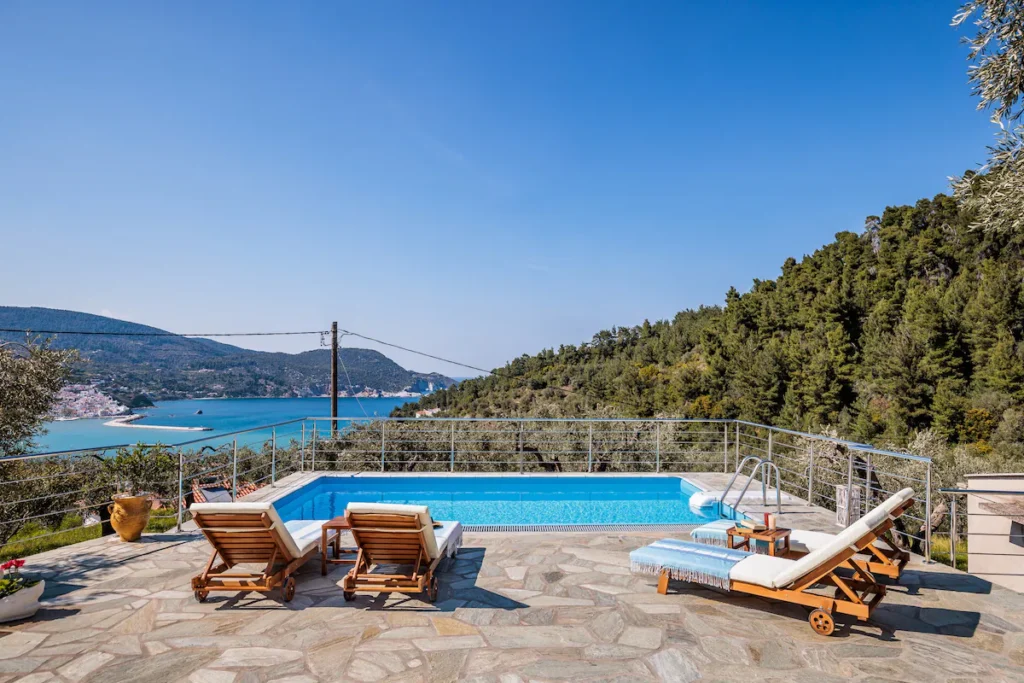 L'île de Skopelos Plongez dans l'univers captivant de cette maison virale !2