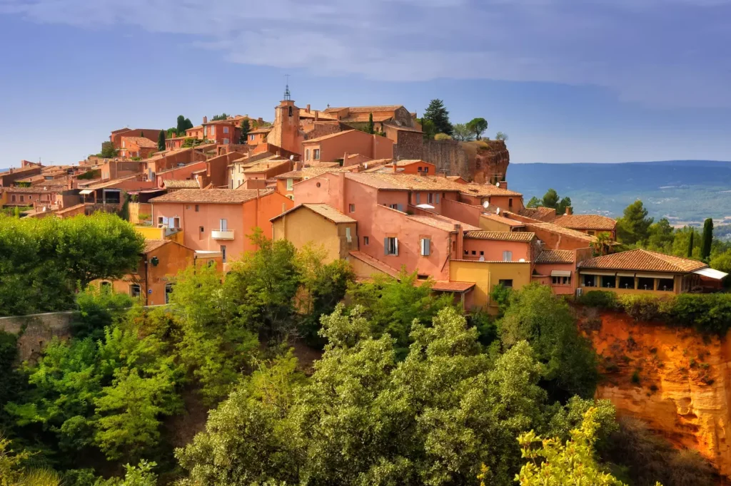 Vaucluse Découvrez ce village en pierre pour une escapade inoubliable 2