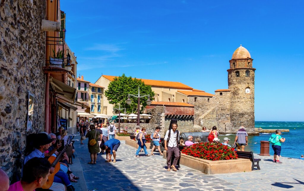 Évasion ensoleillée Un week-end inoubliable dans un village pittoresque 1