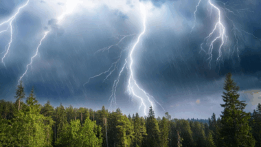 Météo 30 départements en alerte orages, pluies intenses et rafales de vent