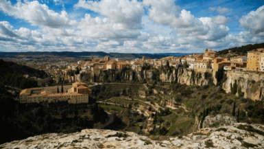 Secrets d'une cité médiévale Espagnole Histoire et mystères à explorer 2