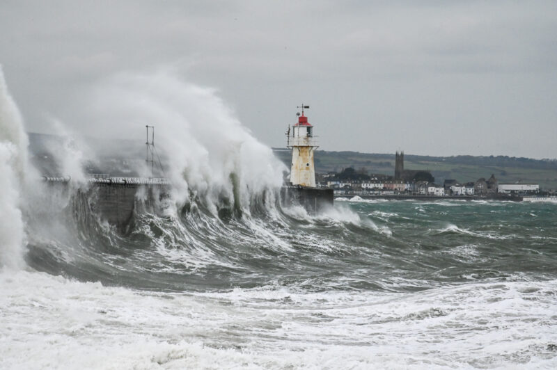 Alerte météo un département sous vigilance jaune pour inondations et vagues-submersions