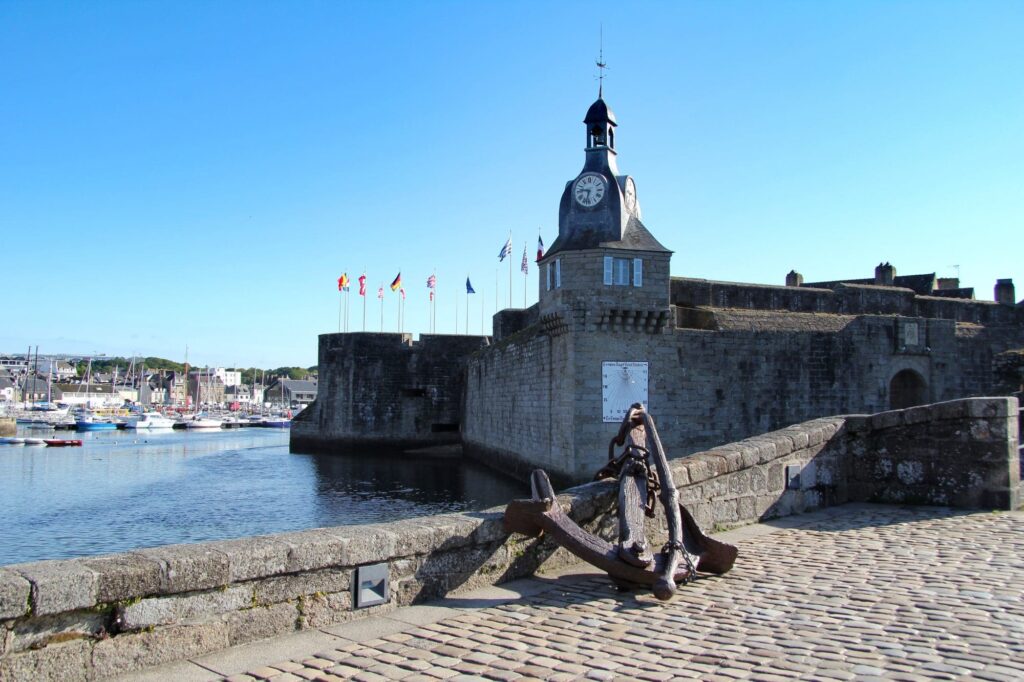 Cette cité fortifiée bretonne séduit par ses remparts et son charme médiéval 1