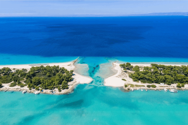Élue plus belle plage d’Europe 2025, cette lagune méditerranéenne fait sensation