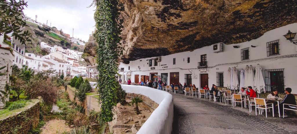 Les villages blancs d'Andalousie Un voyage à travers le temps et la beauté 2