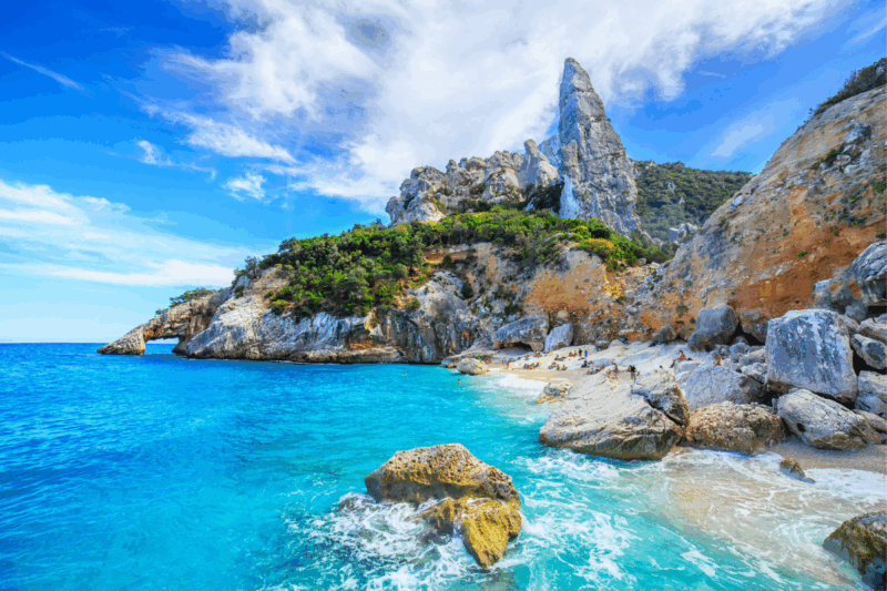 Sardaigne À la découverte de la plus belle plage du monde de l'année 2025