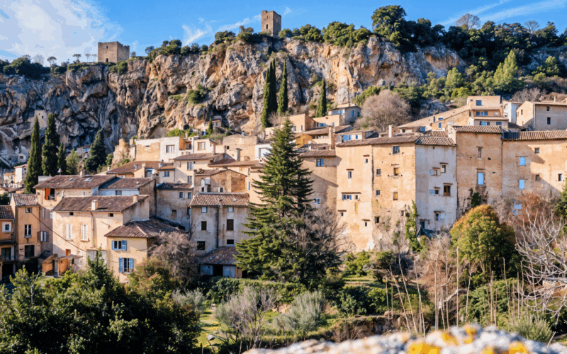 Entre Verdon et Côte d’Azur, ce village saura vous séduire si vous êtes en quête d’authenticité