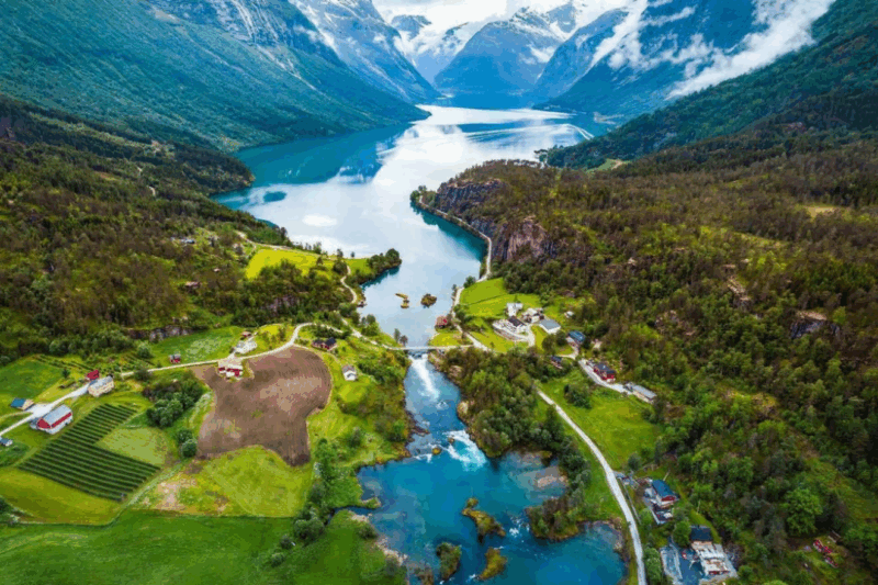 Fjords, cascades et randonnées spectaculaires un road trip inoubliable au cœur de la Norvège