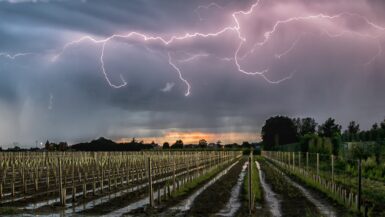 Orages violents en Côte-d'Or toitures arrachées et interventions massives des pompiers