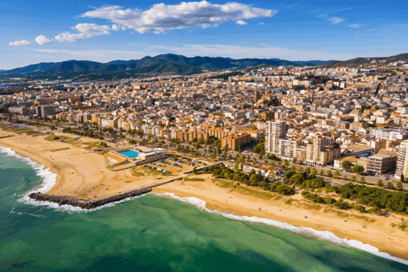 Pourquoi de plus en plus de voyageurs délaissent Barcelone pour cette ville méconnue