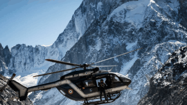 Tragédie au Mont-Blanc deux alpinistes retrouvés morts au pied de l’Aiguille du Tricot