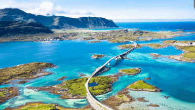 Ces itinéraires spectaculaires vous emmènent au cœur des fjords les plus sauvages d’Europe