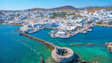 Cette île grecque détrône Mykonos et devient la destination préférée des voyageurs en 2025