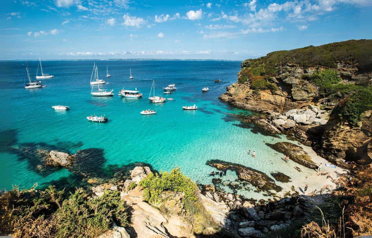 Criques secrètes, plages préservées cette île bretonne est une perle rare à découvrir cet été