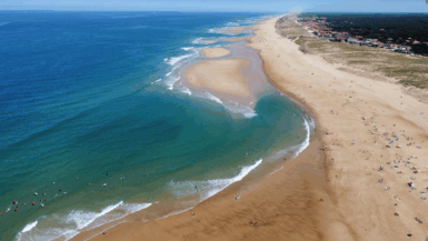 Le petit Bali français aux vagues mythiques la destination californienne de l’été