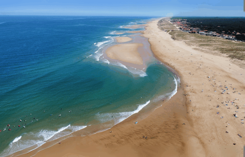 Le petit Bali français aux vagues mythiques la destination californienne de l’été