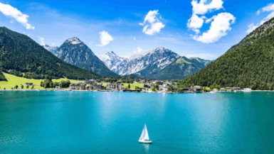 Nature, baignade et villages médiévaux les plus beaux lacs d’Europe pour s’évader !