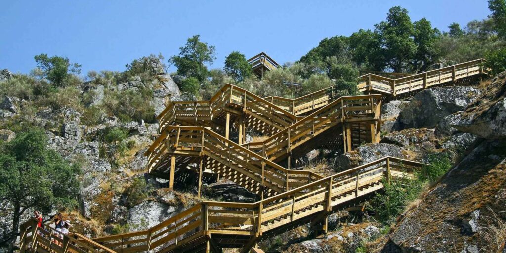 Nature sauvage et frissons garantis cette randonnée est un bijou caché du Portugal 1