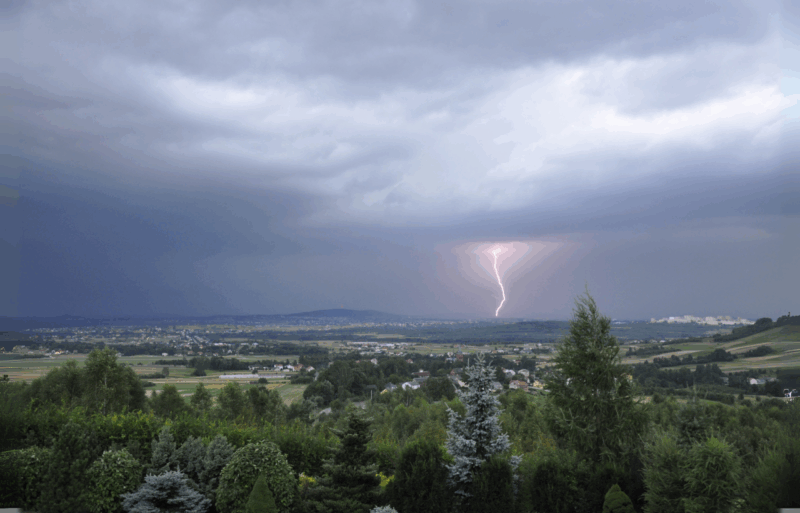 Orages violents attendus ce 14 juillet quelles régions sont les plus à risque