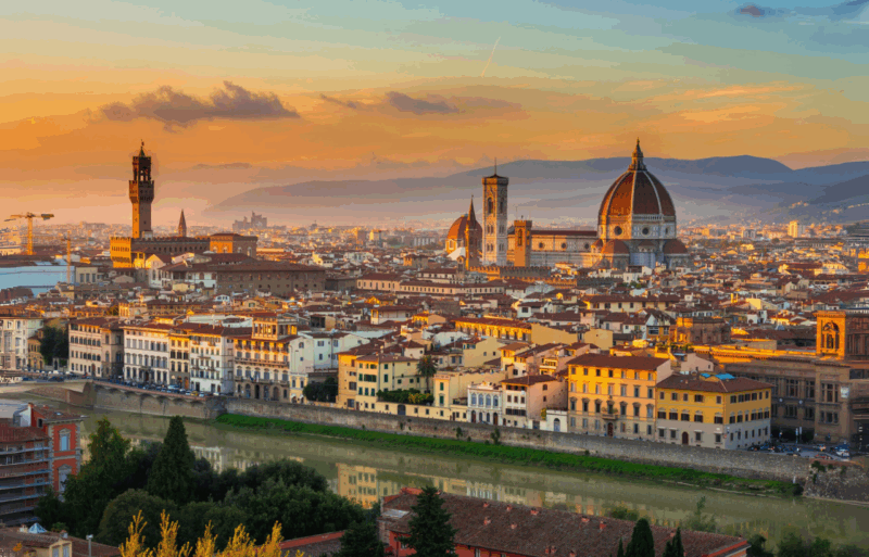 Qu’est-ce qui rend cette perle italienne incontournable pour les amoureux d’architecture et de dolce vita