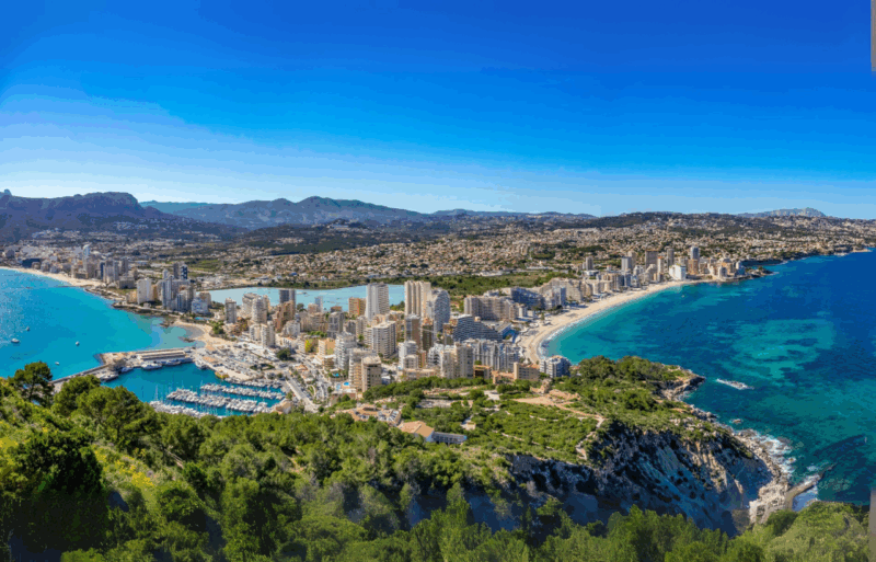 Sable doré, criques tranquilles et mer turquoise cap sur les trésors cachés de la Costa Blanca