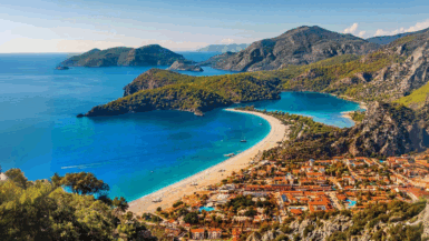 Vous cherchez une plage sans nuage à l’horizon Ce joyau turc offre le plus beau ciel bleu d’Europe
