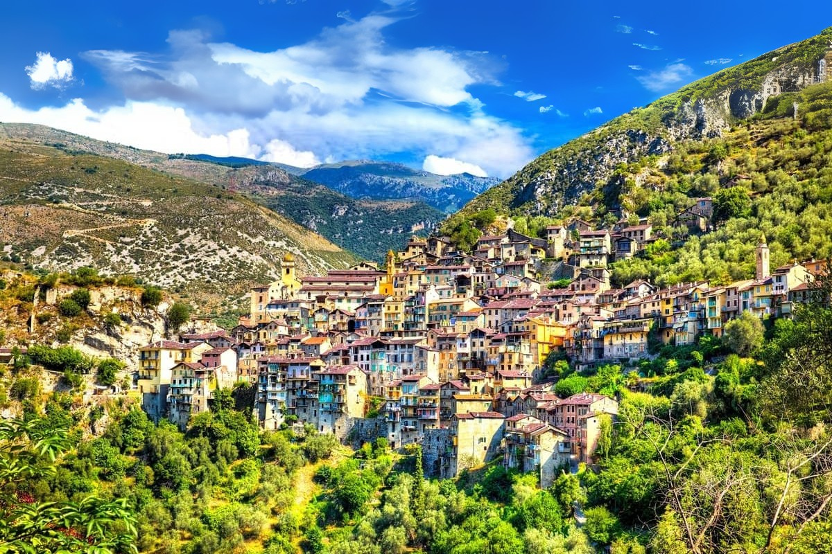 Échappez à la foule un village préservé à explorer en septembre près de l'Italie